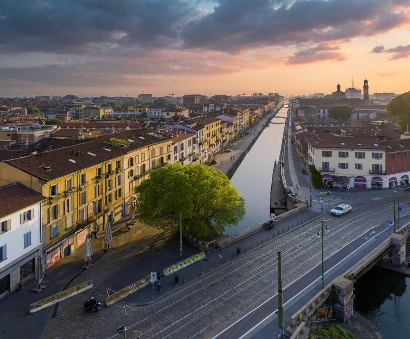 Navigli - Downtown - Duomo Spacious Two Bedroom Apartment - Close To Metro - Ac - Wi-Fi Μιλάνο Εξωτερικό φωτογραφία