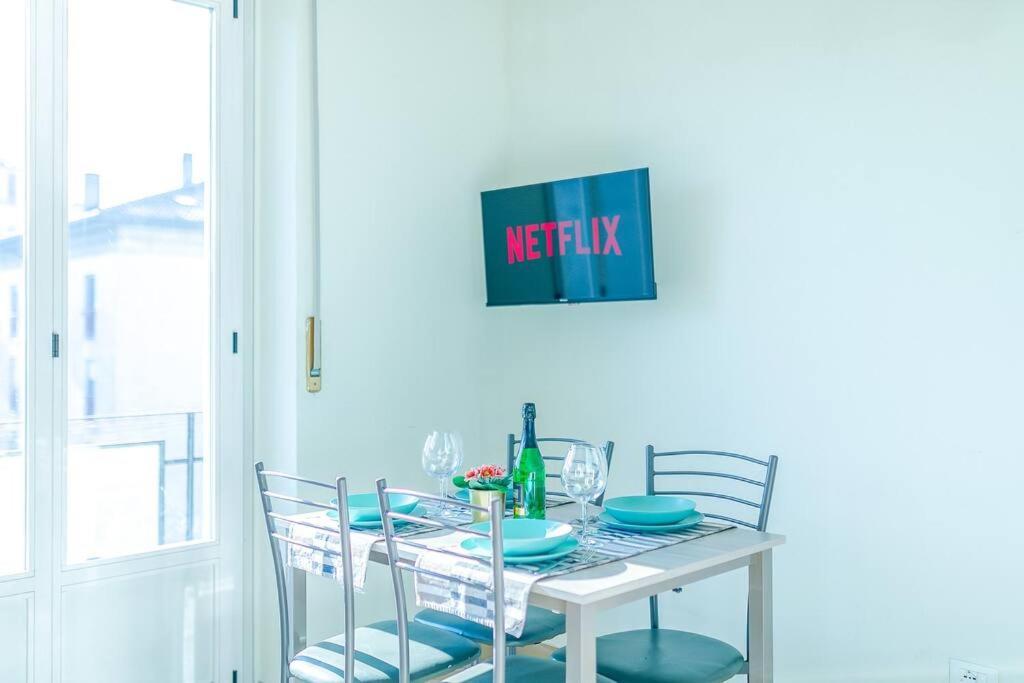 Navigli - Downtown - Duomo Spacious Two Bedroom Apartment - Close To Metro - Ac - Wi-Fi Μιλάνο Εξωτερικό φωτογραφία